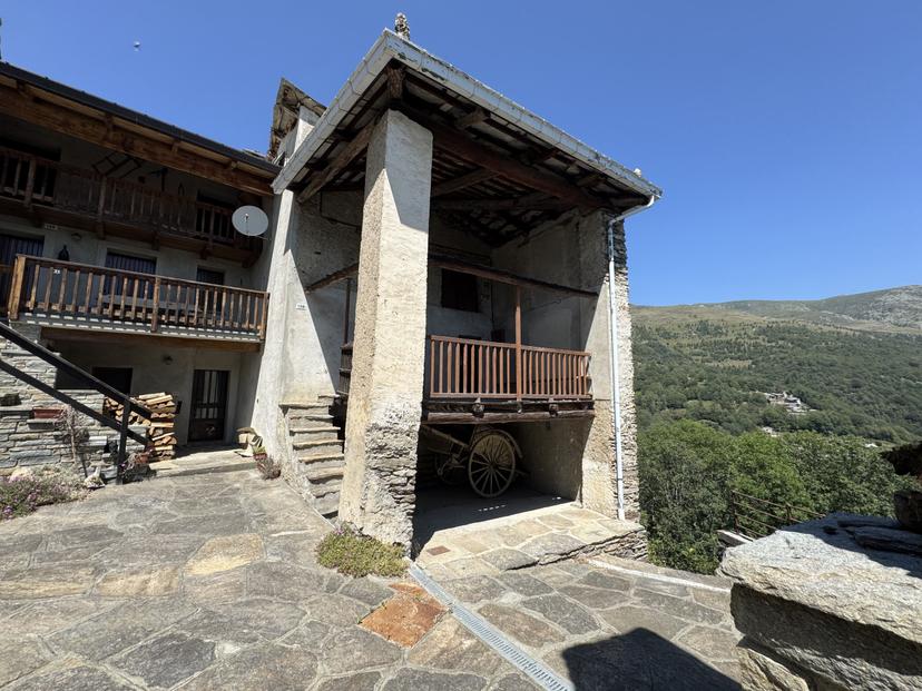 Villa bifamiliare in Frazione Borgo Snc, Crissolo — foto 3 di 5