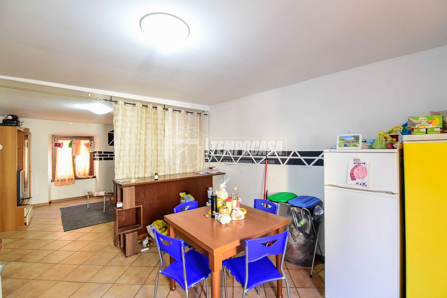 Casa indipendente in Via Risorgimento, Valbrona