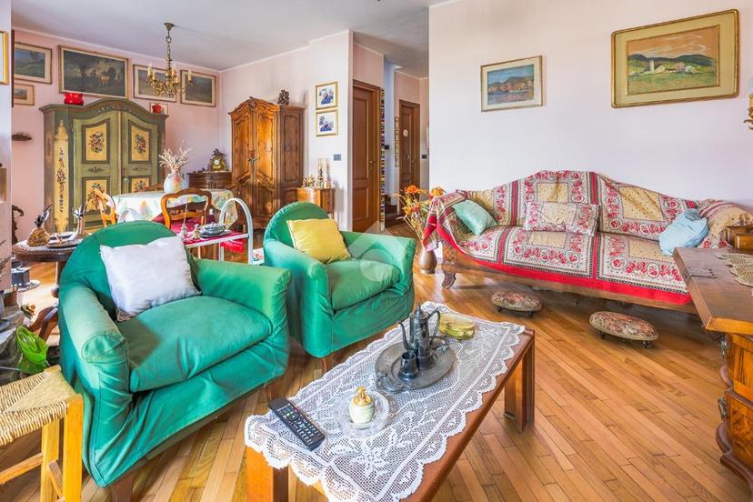 Villa in Via Giuseppe Saragat 10, Ivrea — foto 3 di 5