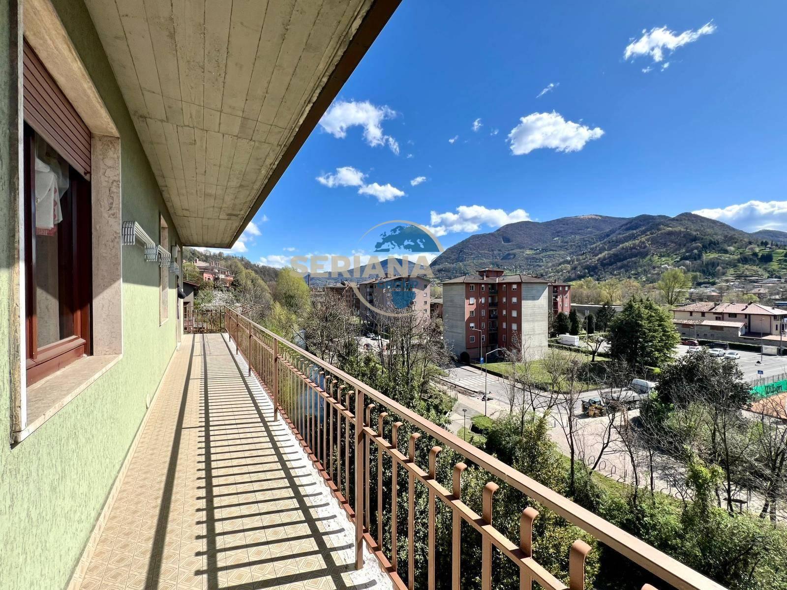 Trilocale in Via Fretelli Calvi, Nembro
