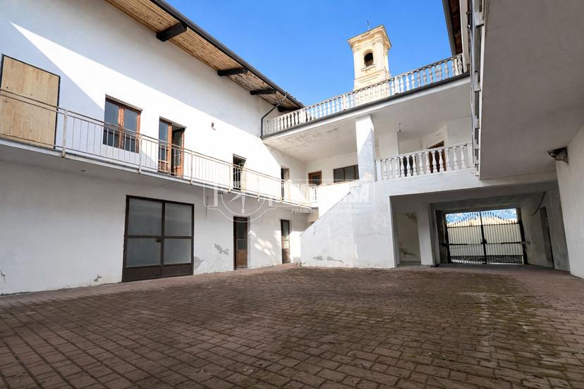 Casa indipendente in Via Umberto I, Cuceglio — foto 4 di 5