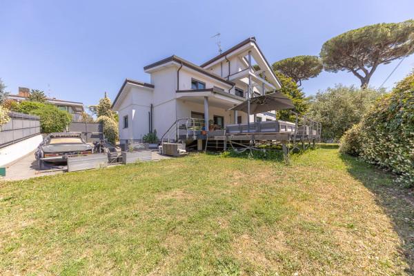 Villa in Viale dei Pini 5, Genzano di Roma — foto 4 di 5