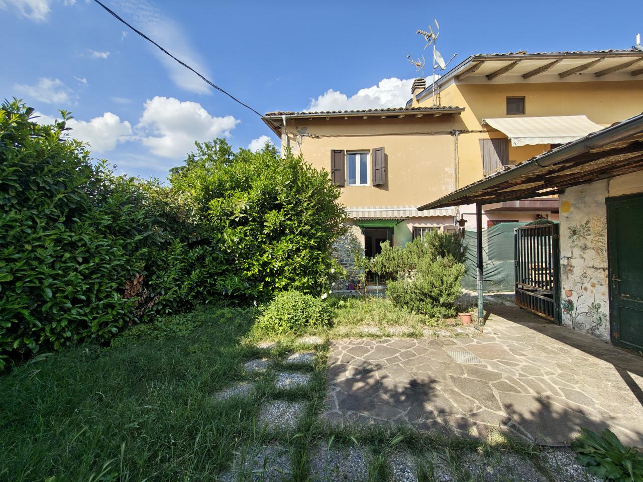 Villa a schiera in Strada Ripa 41, Collecchio