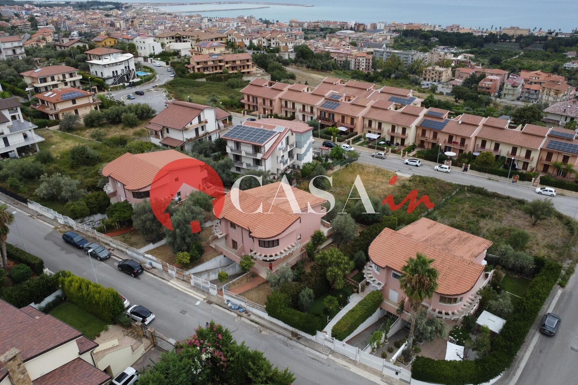 Villa unifamiliare in Contrada Terreforti 65, Sant'Agata di Militello
