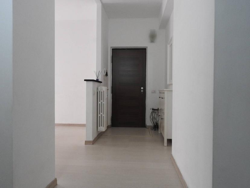 Trilocale in Via Antonio Baslini 9/B, Merate — foto 3 di 5