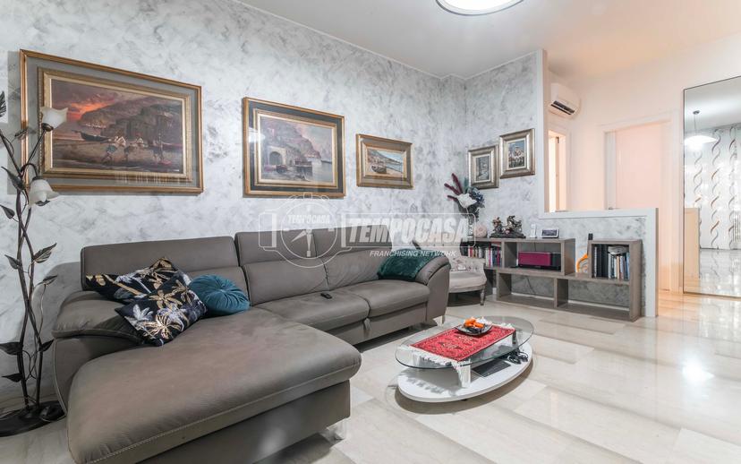 Trilocale in Viale Franklin Delano Roosevelt 9, Como