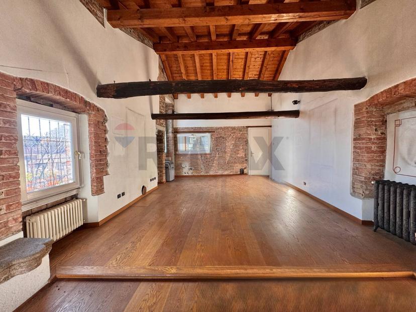 Casa indipendente in Cso Cavour 26, Brescia — foto 3 di 5