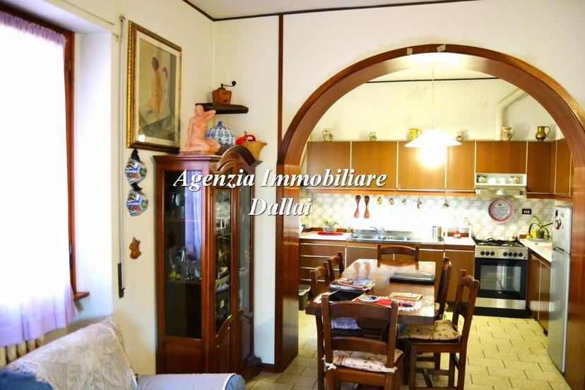 Appartamento in Piazza Dante, Borgo San Lorenzo — foto 3 di 5