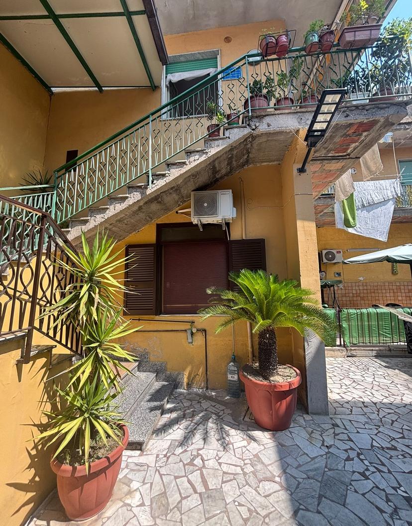 Trilocale in Vico Ezio Vanoni S.N.C., Melito di Napoli — foto 2 di 5