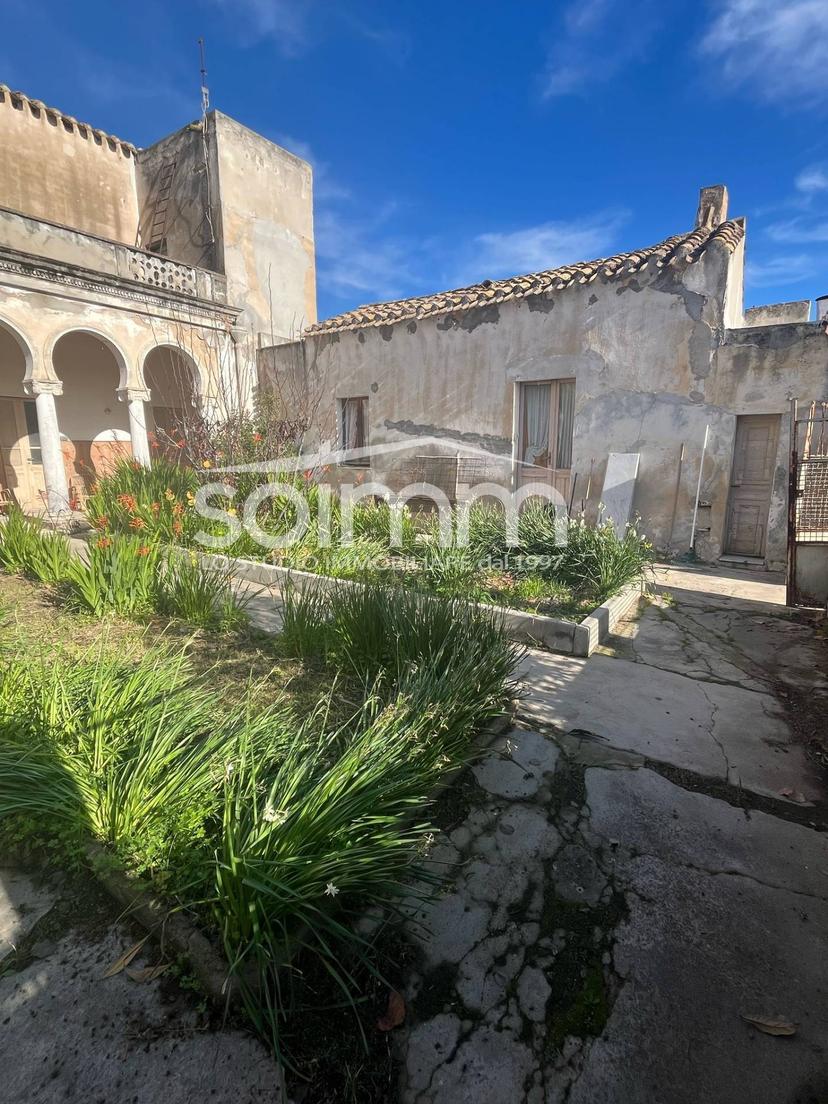 Casa indipendente in Via Roma, Sinnai — foto 3 di 5