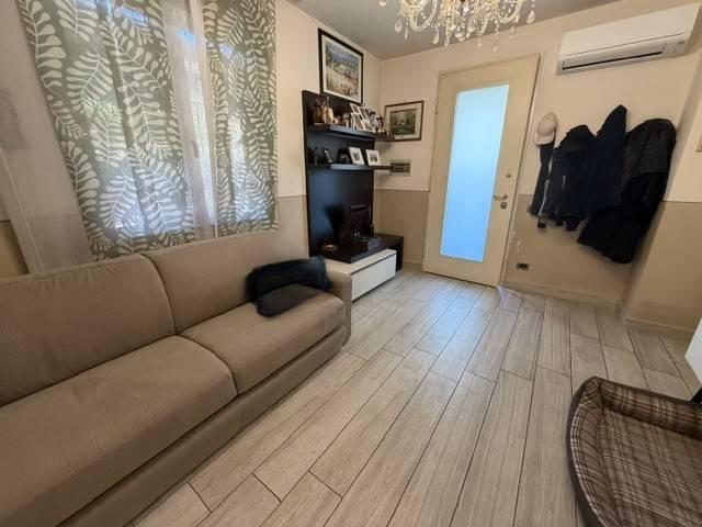 Villa a schiera in Via Butterfly 301, Viareggio