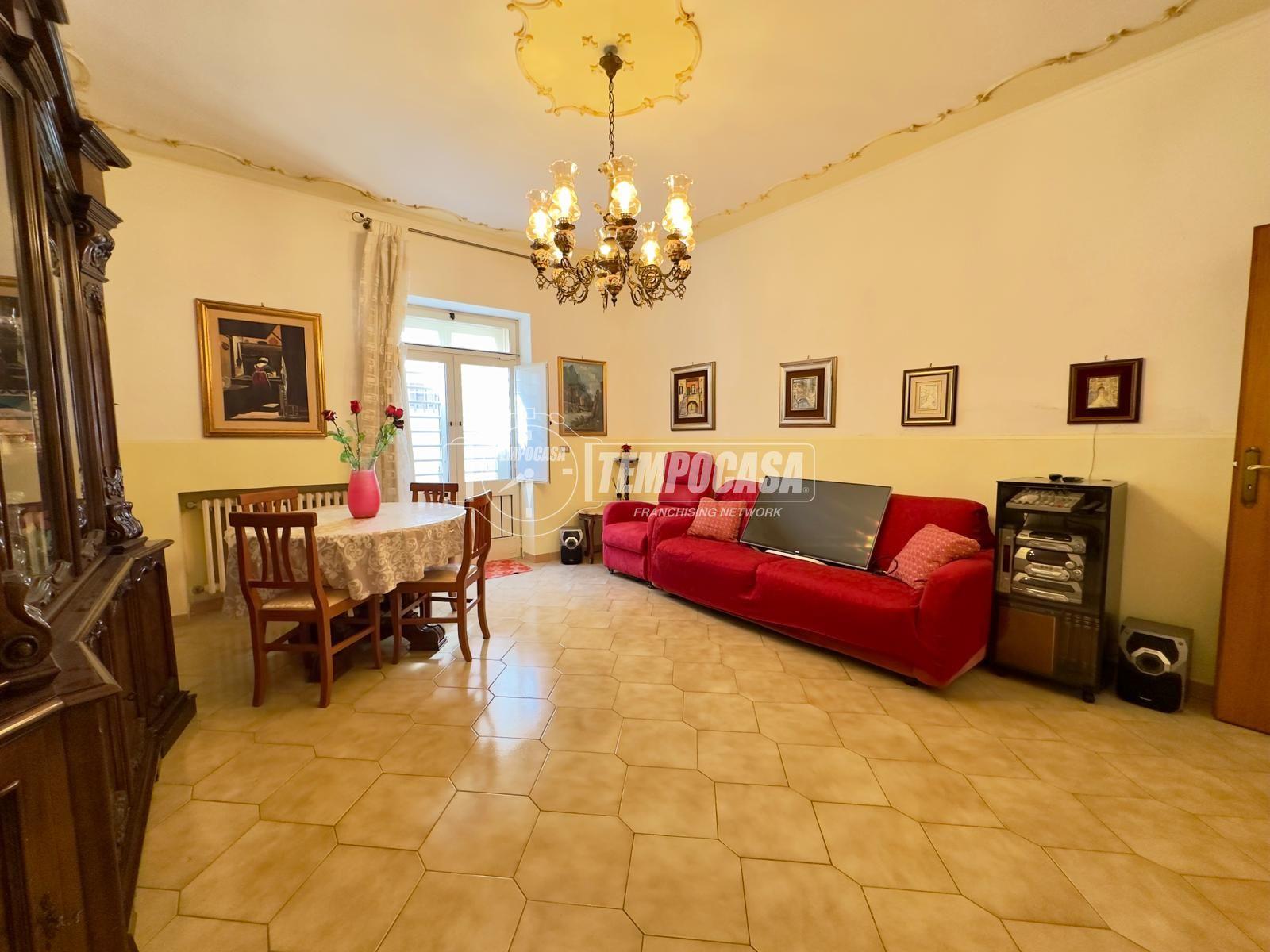 Casa indipendente in Via Borgini 9, Valenzano