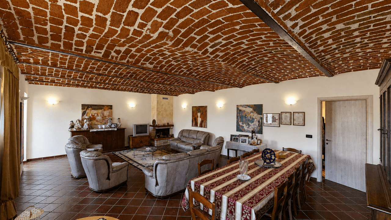 Villa in Via Pralormo 32, Cellarengo