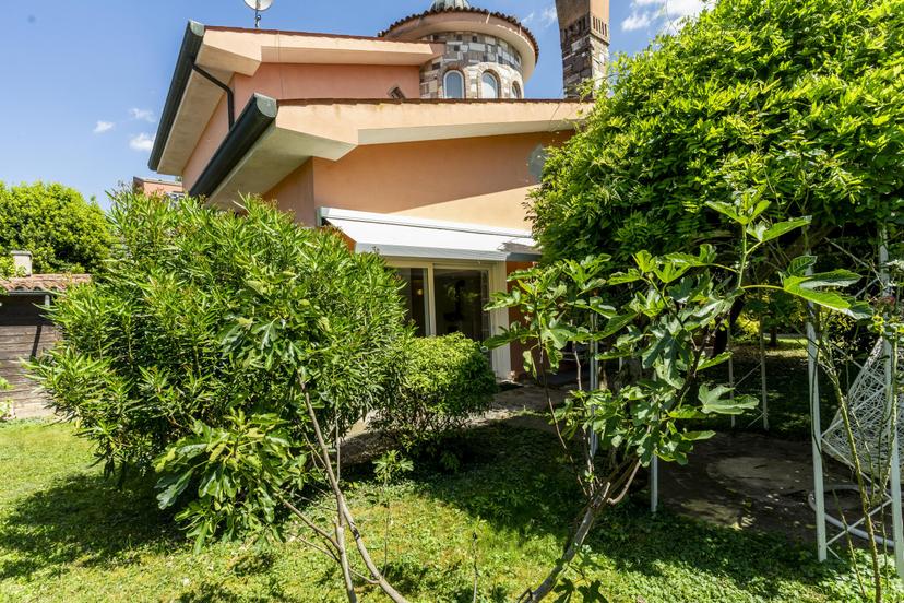 Villa in Via Marsilio da Carrara, 13, Due Carrare — foto 5 di 5