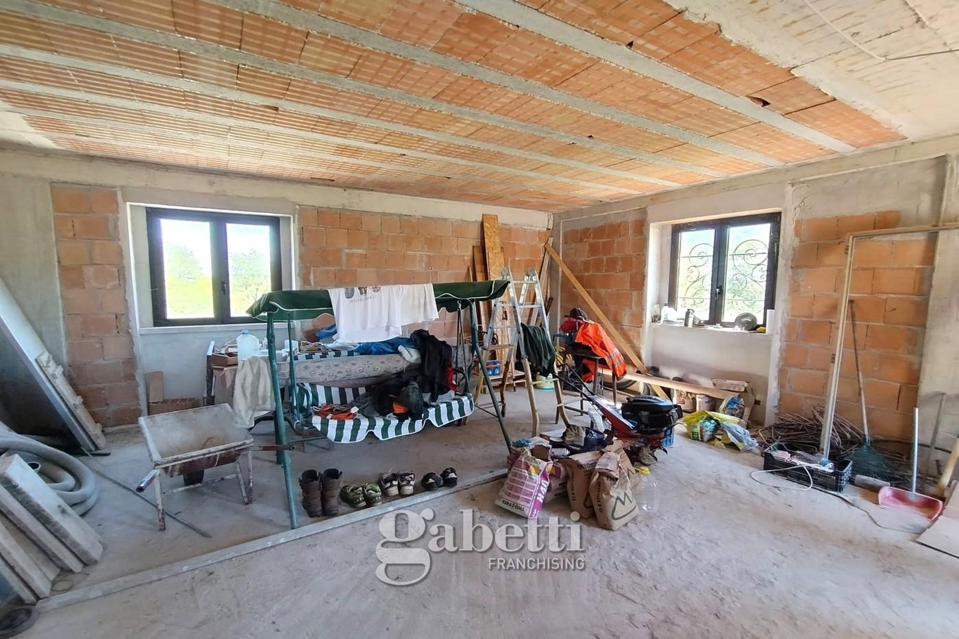 Villa in Strada Provinciale 73a, Montagano