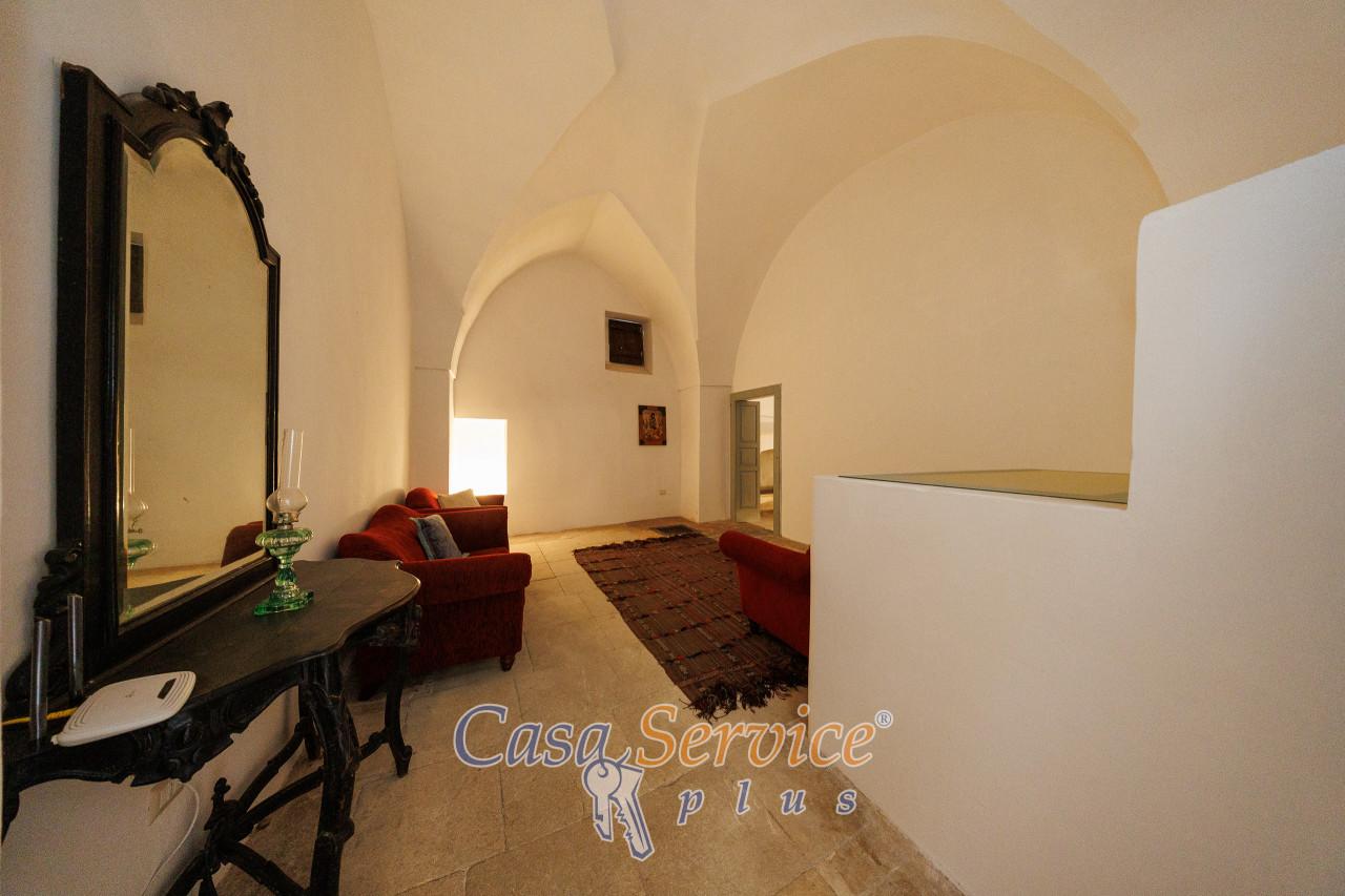 Casa indipendente in Via Arcivescovo Zezza, Ruffano