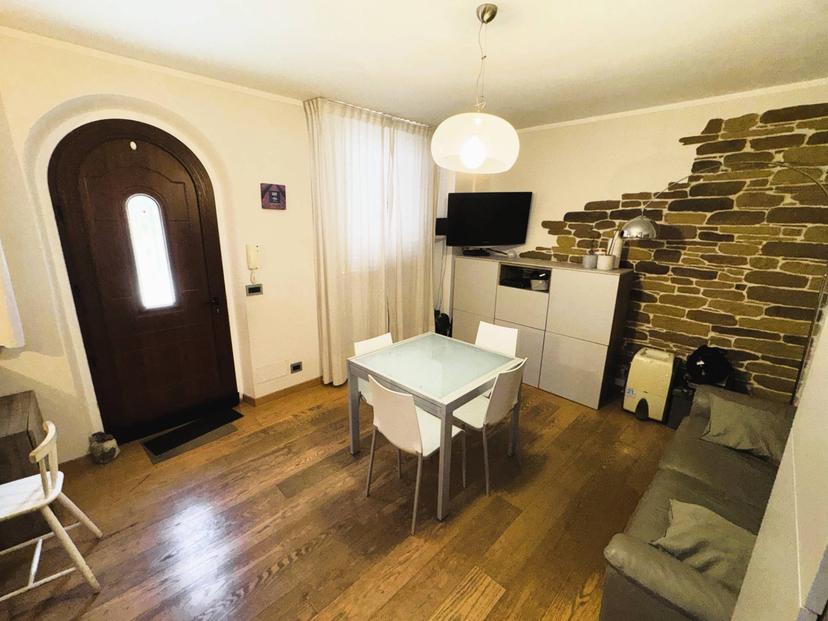 Casa indipendente in P.Zza Gaslini Snc, Porto San Giorgio — foto 2 di 5