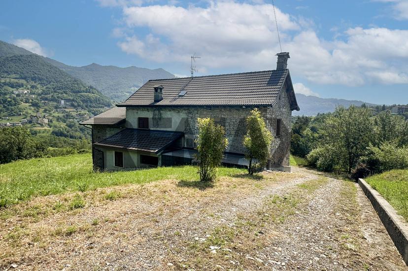Casa indipendente, Rota d'Imagna
