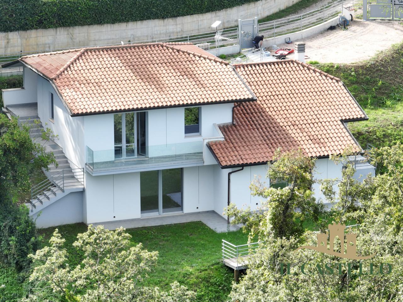 Villa in Via del Carrato, Magione