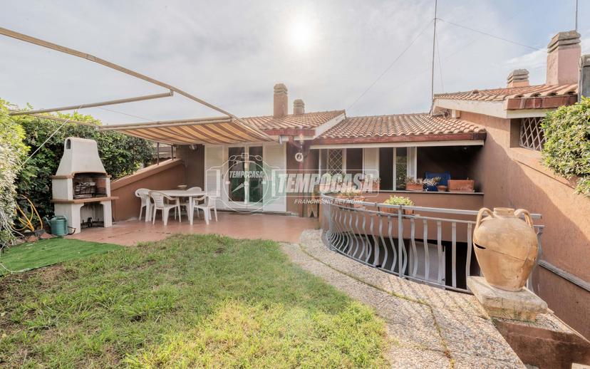 Villa a schiera in Via Venere 17, Ladispoli — foto 2 di 5