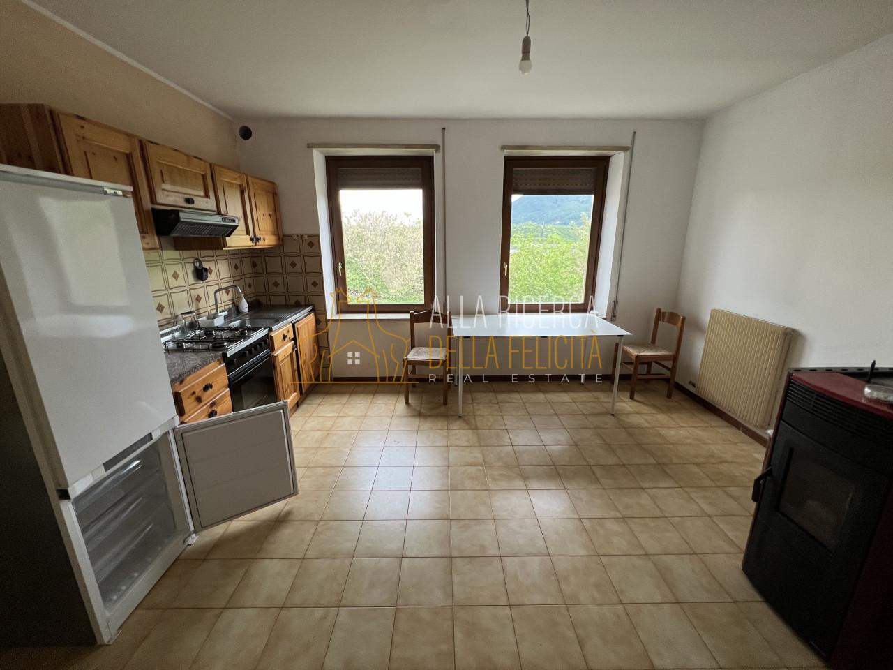 Quadrilocale in Via Monte Cimone 10, Caltrano