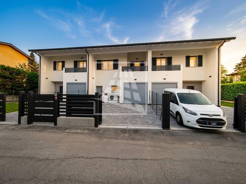 Villa a schiera in Via Hugo, Reggio nell'Emilia — foto 5 di 5