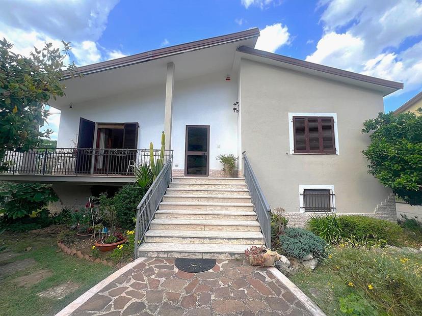 Casa indipendente in Viale Europa 118, Sesto Campano — foto 4 di 5