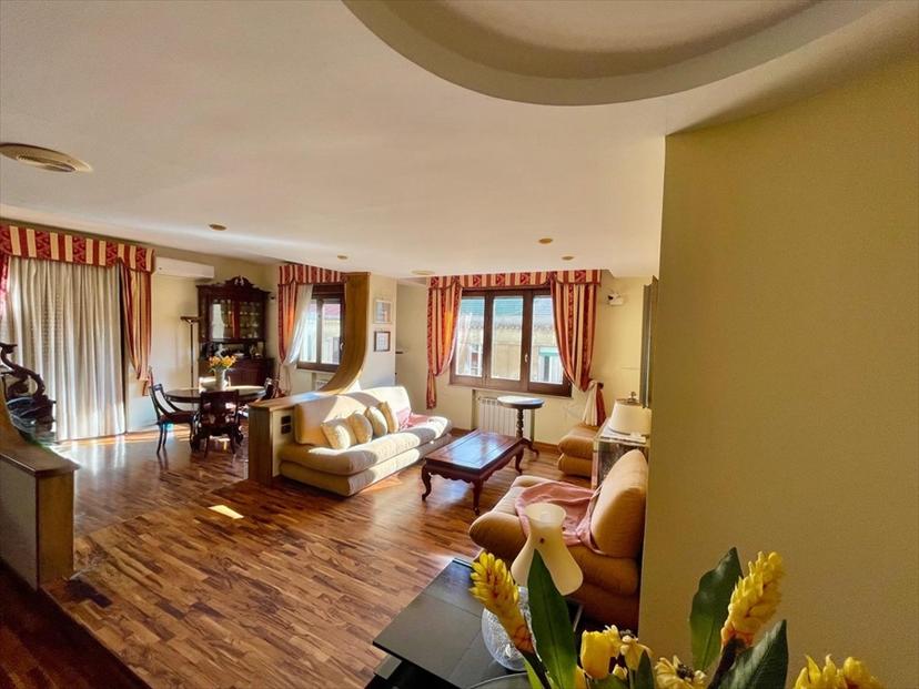 Appartamento in Via fra Gesualdo Melacrino 53, Reggio di Calabria — foto 4 di 5