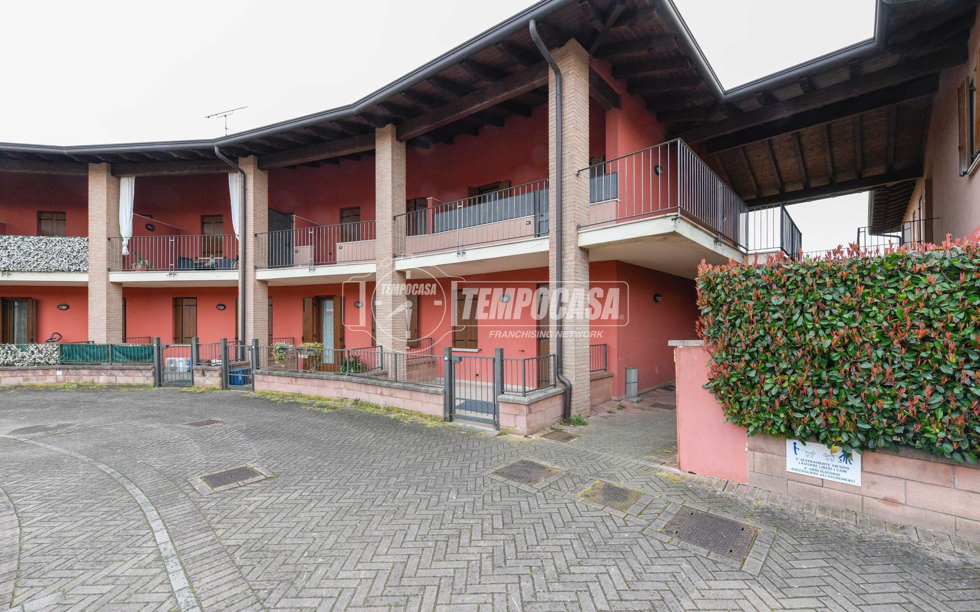 Bilocale in Via Pozza, Lonato del Garda