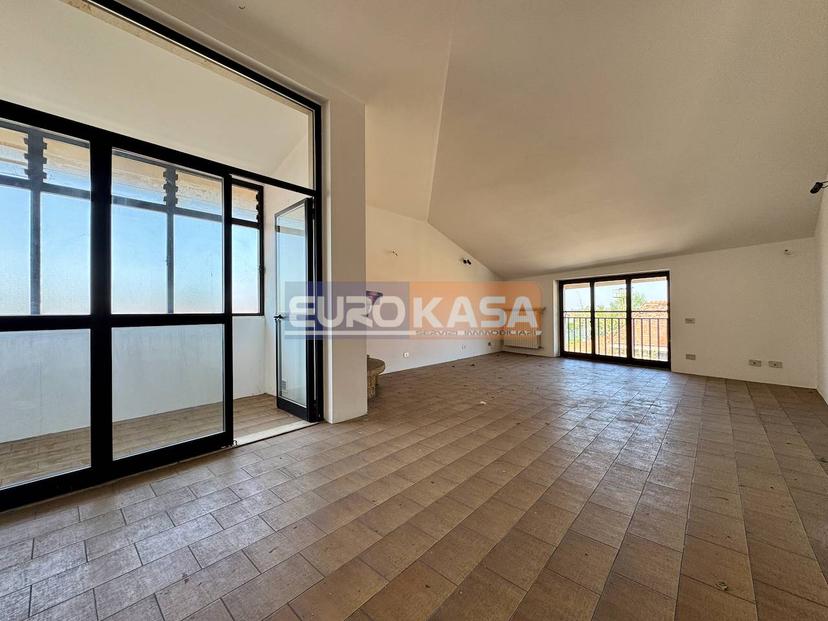 Quadrilocale in Via Monte Grappa, Boltiere — foto 4 di 5
