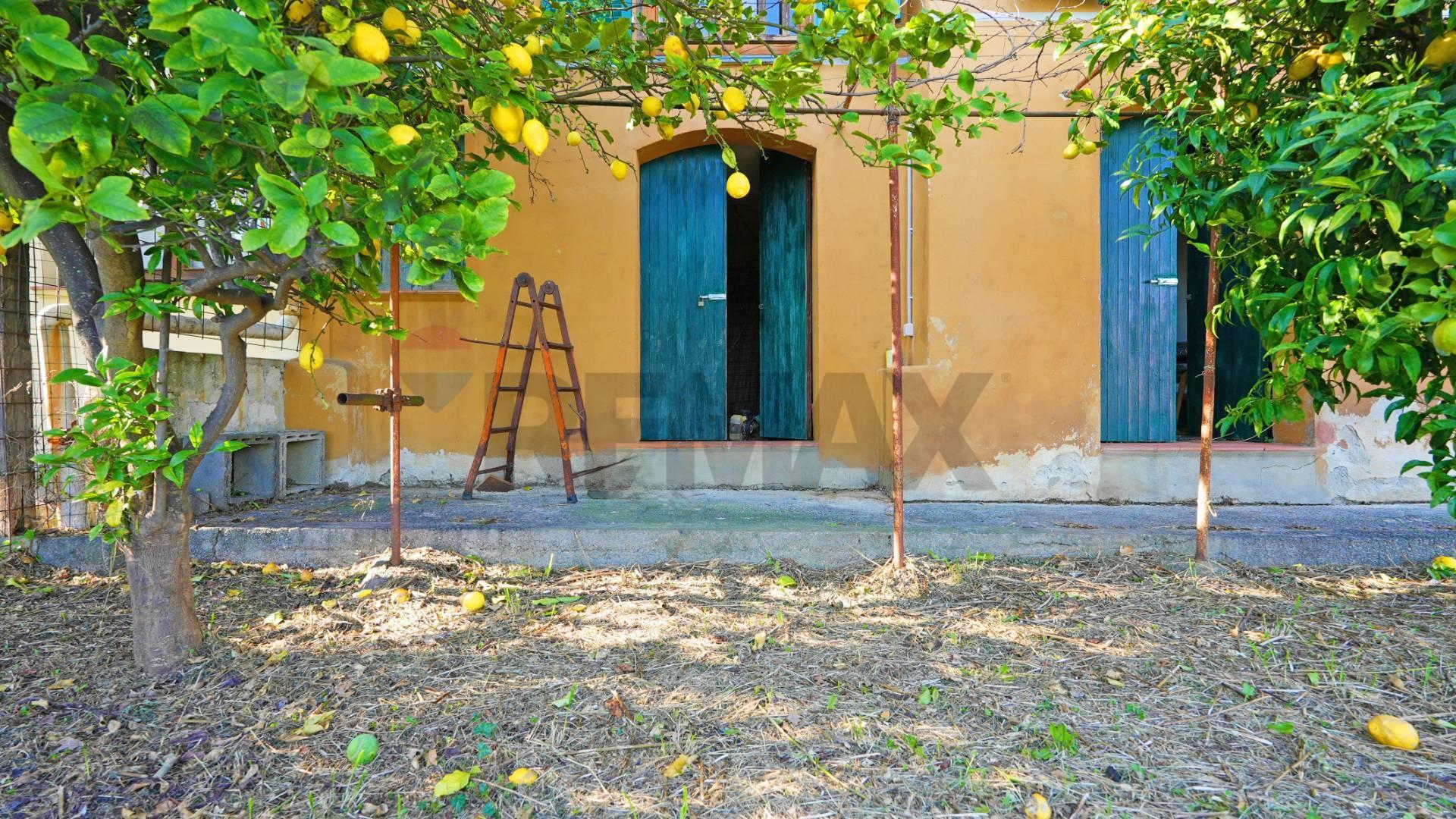 Casa indipendente in Via alla Rocca 45, Spotorno
