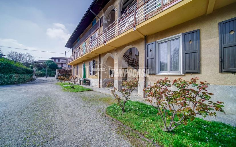 Bilocale in Via Campagnola 4, Gazzada Schianno — foto 3 di 5