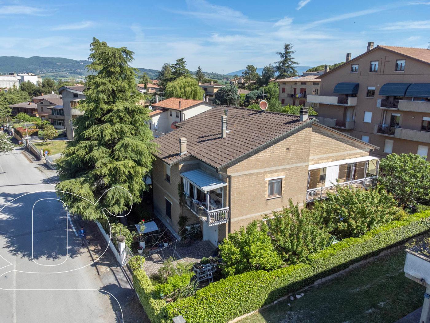 Casa indipendente in Via Caduti della Miniera  33, Giano dell'Umbria