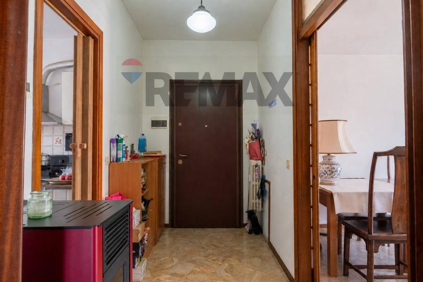 Trilocale in Via Tintoretto 2, Castelletto sopra Ticino — foto 2 di 5