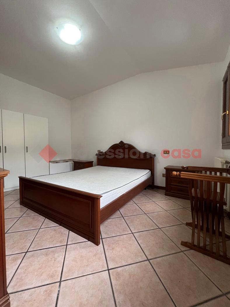 Bilocale in Via P.Perolari 32, Lendinara — foto 3 di 5