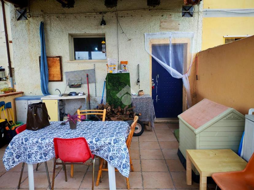 Rustico in Frazione Polesio, Ascoli Piceno — foto 2 di 5