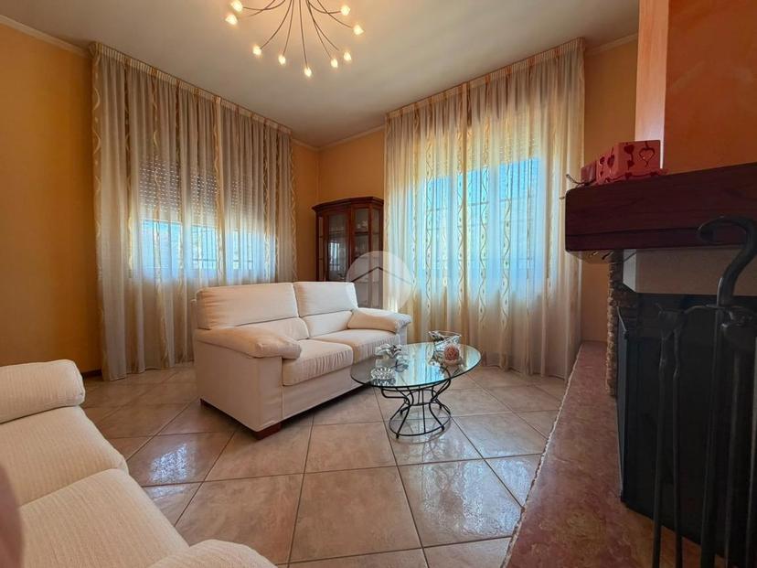 Villa in Via T. Speri 5, Manerbio — foto 3 di 5