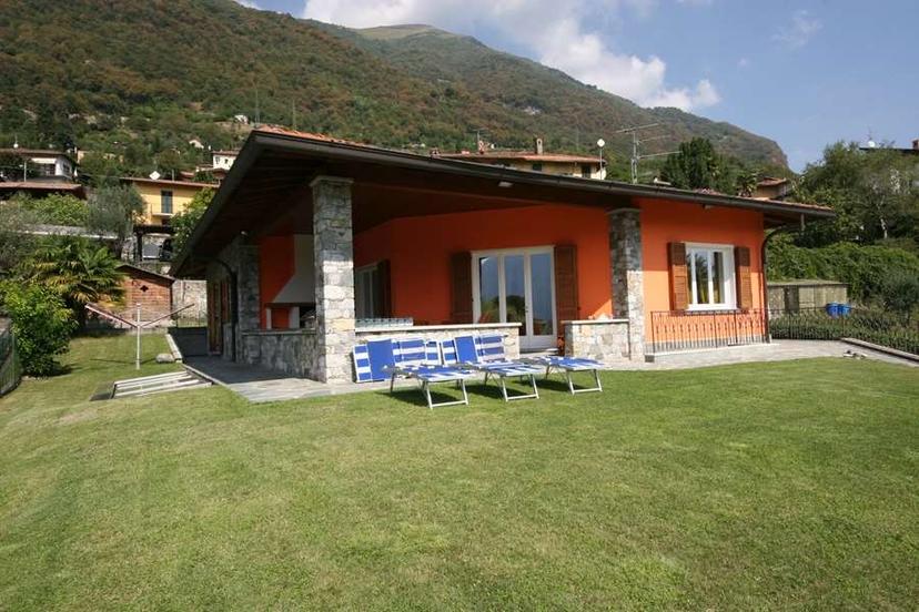 Villa unifamiliare in Via Alessandro Volta, Tremezzina — foto 3 di 5