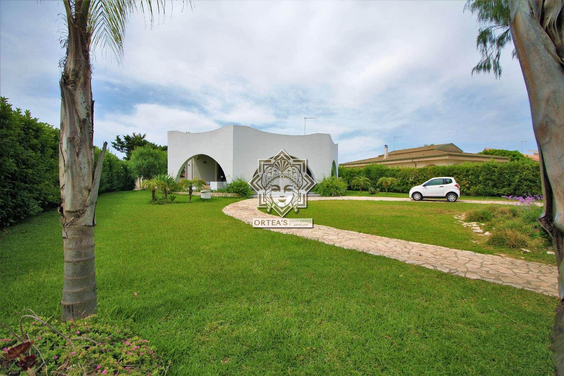 Villa unifamiliare in Via Isole Bali Snc, Siracusa