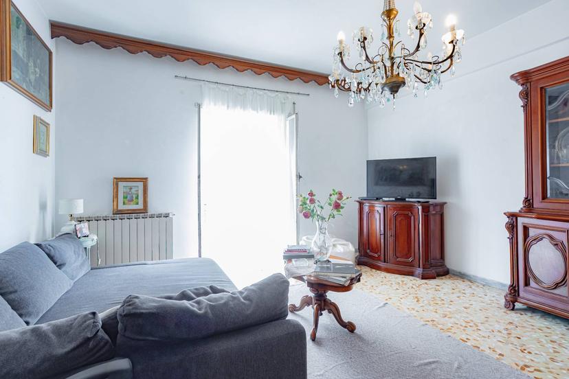 Trilocale in Via Virgilio, Pomezia