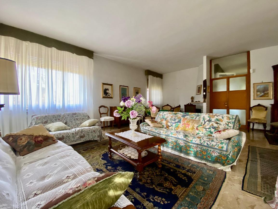 Villa in Via Bssanese, Maser