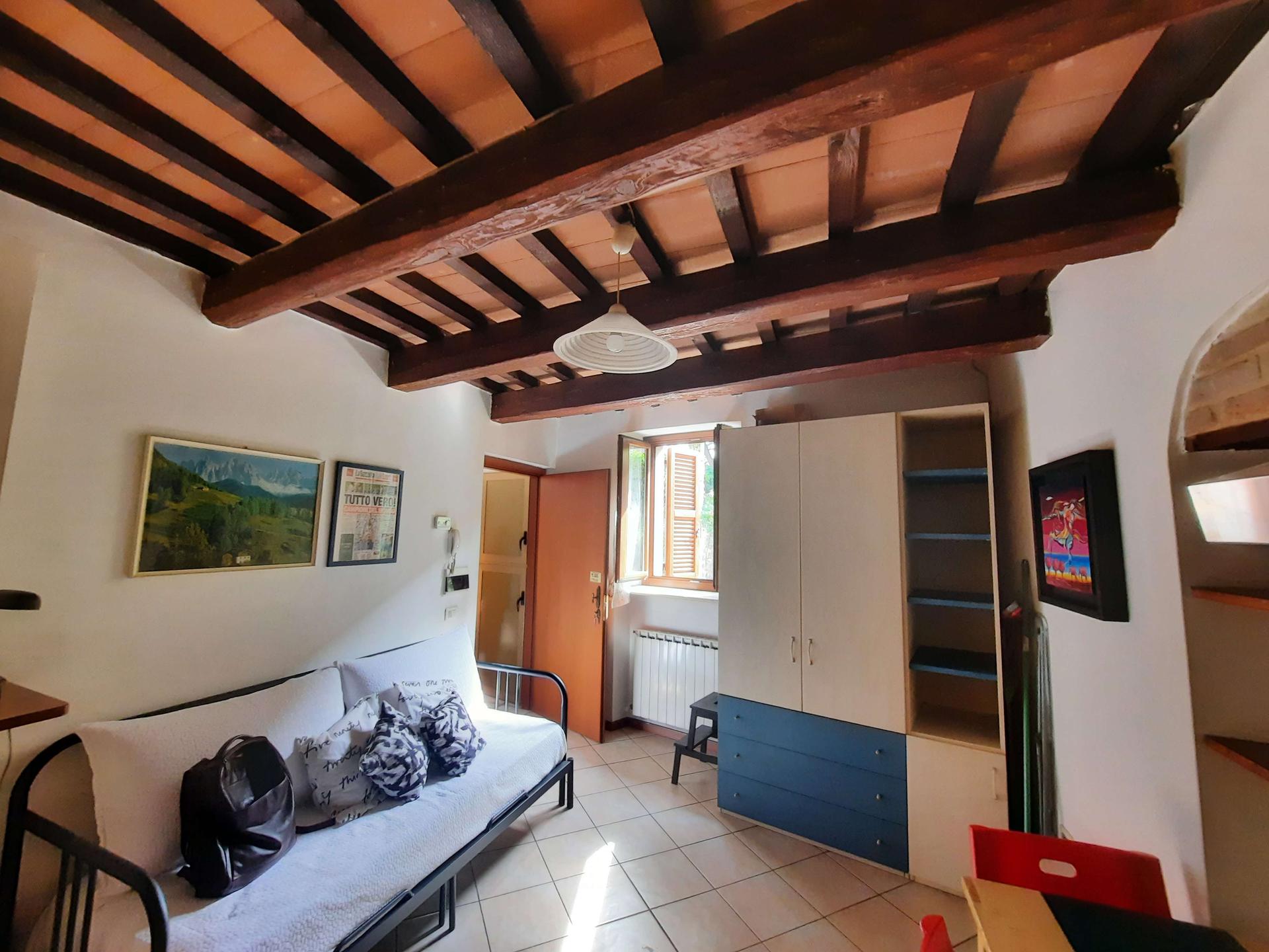 Monolocale, Macerata