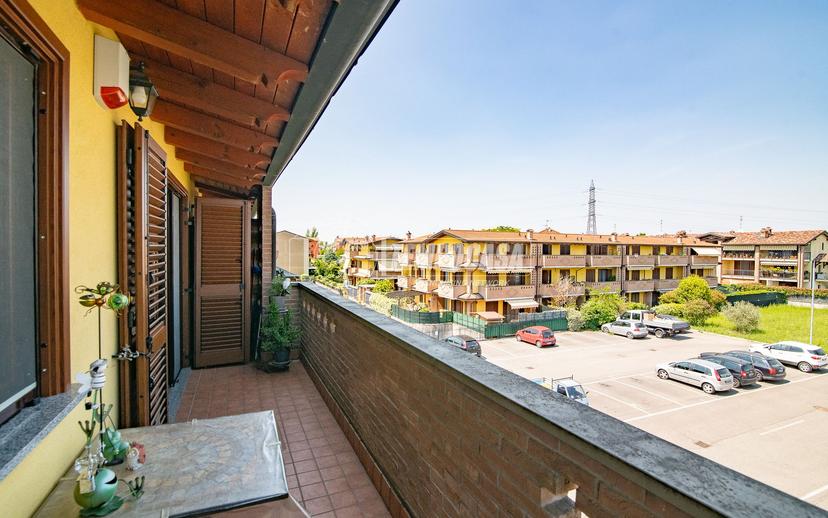 Trilocale in Viale della Resistenza, Truccazzano — foto 3 di 5