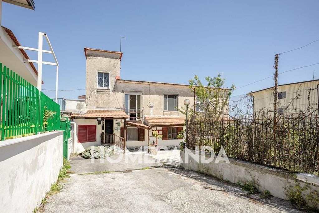 Appartamento in Via Soffritto 33, Marano di Napoli