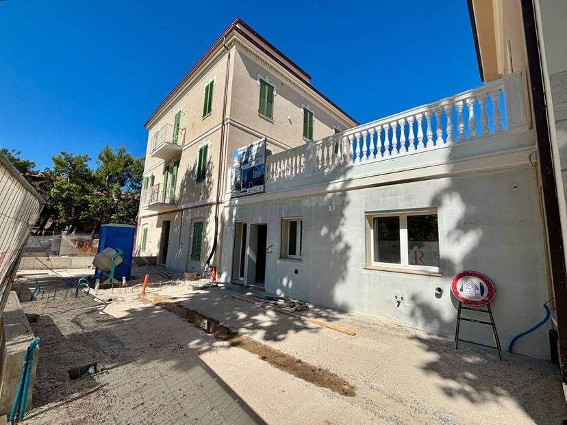 Trilocale in Via Cesare Battisti, Grottammare — foto 4 di 4