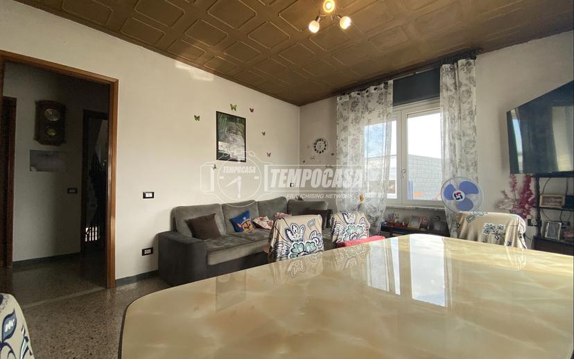 Casa indipendente in Via Giovanni Amendola, Cossato — foto 2 di 5