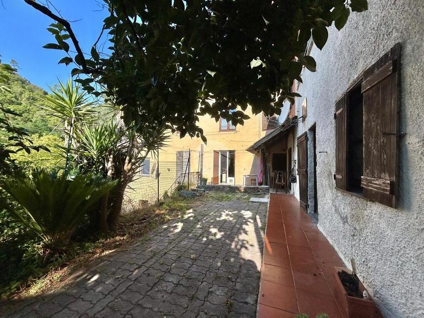 Casa indipendente in Via S. Bartolomeo del Bosco 107, Savona — foto 5 di 5