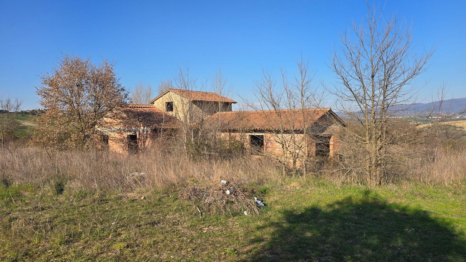 Rustico in Frazione Romazzano, Todi