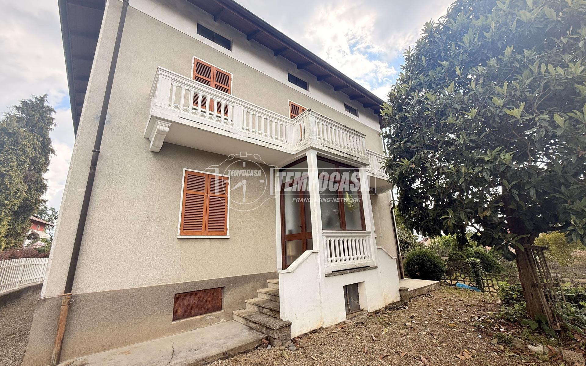 Casa indipendente in Via Valle dell'Acqua Edis, Lessona