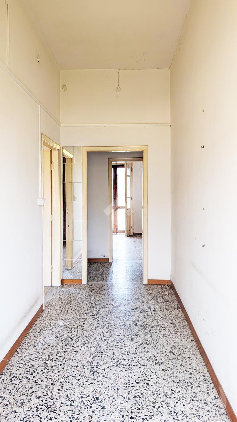 Casa indipendente in Viale Cimitero 5, Oristano
